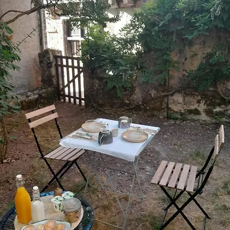 Bed & Breakfast Maison Arcane 17 *